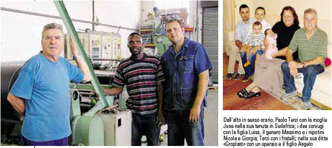 i due coniugi con la figlia Luisa, il genero Massimo e i nipotiTerzi con i fratelli; nella sua ditta «Groplast» con un operaio e il figlio Angeloni Nicola e Giorgia;