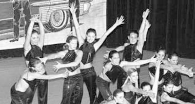 Alcune allieve della scuola durante l’ultimo saggio