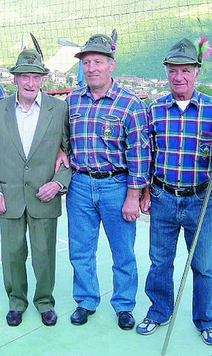 Da sinistra: Gigino Rudelli (capogruppo dal 1948 al 2000 e oggi onorario), Angelo Moro (capogruppo dal 2000 al 2010) e il capogruppo Luigi Piazzini