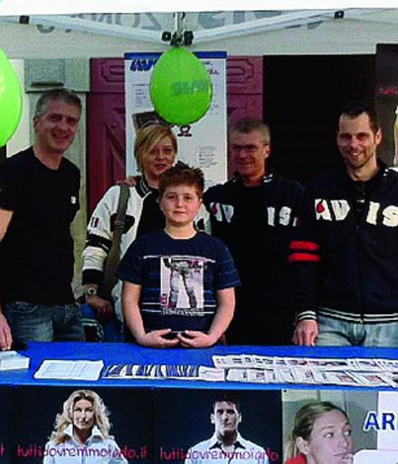 Il gazebo allestito in piazza