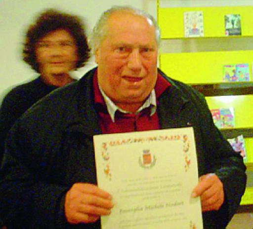 Mario Nodari premiato in comune a Gandino nel 2006