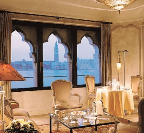 Suite del Cipriani curata da Edilizia Interna.