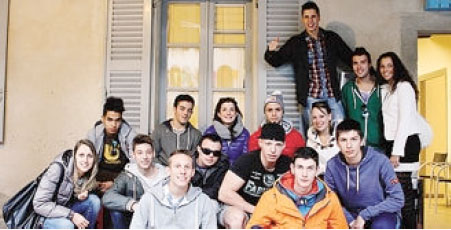 I giovani che hanno sistemato la sede del Cag