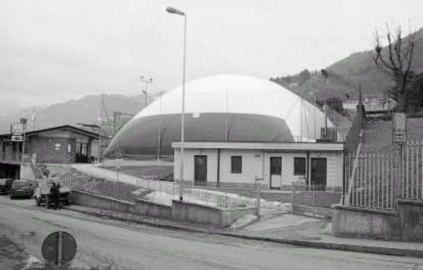 Il nuovo tennis coperto di via Agro a Gandino