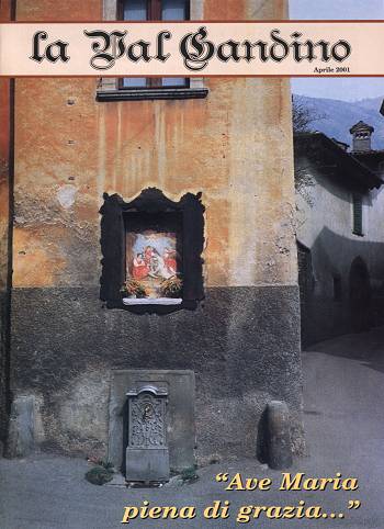 Copertina di Aprile 2001