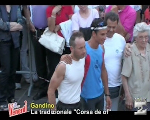 La tradizionale corsa delle uova