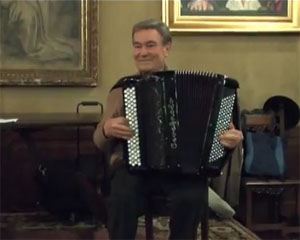 Marcel Azzola si racconta conla sua fisarmonica