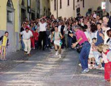 Pasquale Campana nella corsa delle uova del 1962.