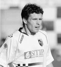 TRIPLETTA Roberto Pellegris, bomber dell’AlzanoCene