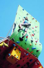 La parete da roccia alta 12 metri