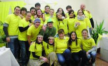 I giovani di «Animalcortile» a Pile, in Abruzzo, per aiutare la parrocchia di don Ramon Mangili