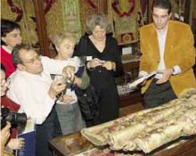 La visita della delegazione mondiale del Cieta, il Centro internazionale di studio dei tessili antichi