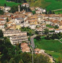 La frazione di Cirano, a Gandino, dove sono entrati in azione i ladri