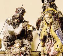 Un presepe di area ortodossa di fine ’800, con pellicce e preziosi